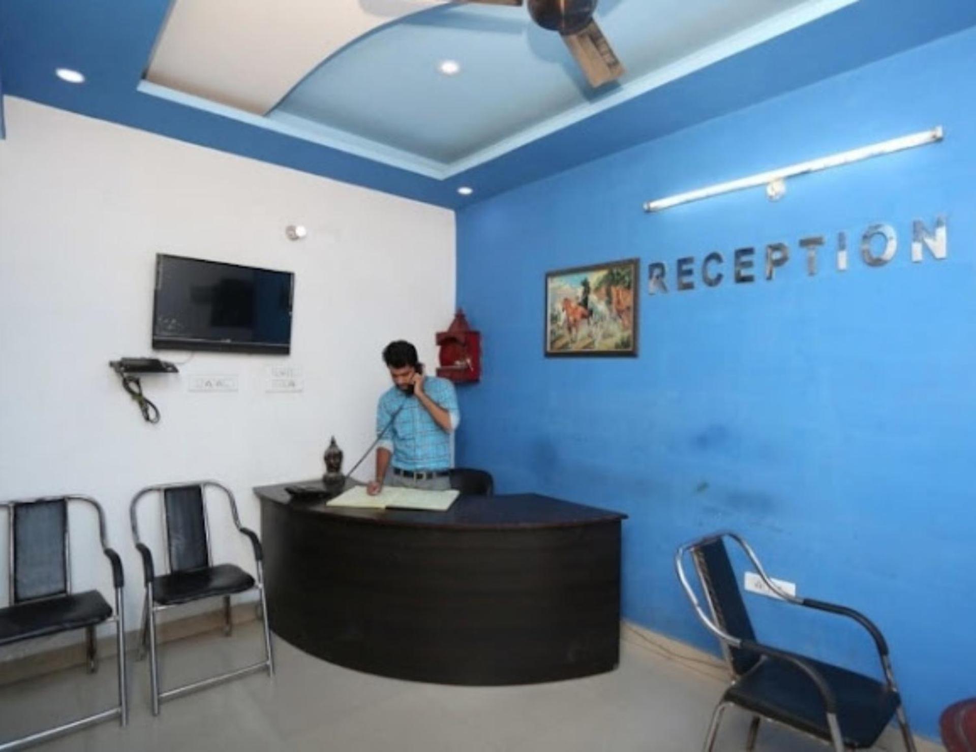 Hotel S K Palace Lucknow , Best Hotel In Lucknow , Hotel In Transport Nagar Lucknow ,Budget Hotels In Lucknow Exterior photo